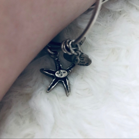 Starfish Alex and Ani bracelet - Picture 5 of 5